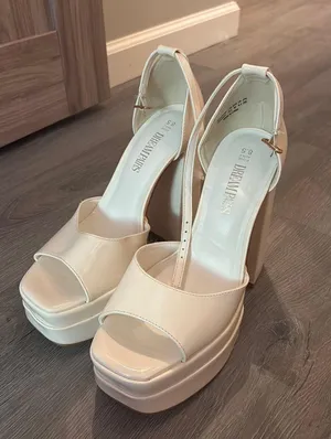 Dream Pairs High Heels thumbnail 4