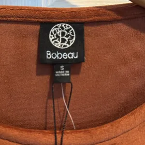 BOBEAU NWT Burnt Orange Women's Velvet Puff Sleeve Top Small thumbnail 3