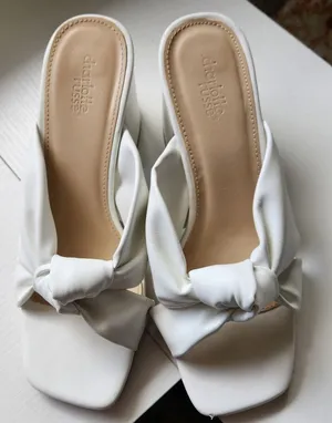 Charlotte Russe White Women's Shoes Size 7 thumbnail 1