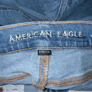 american eagle 90’s skinny jeans thumbnail 5