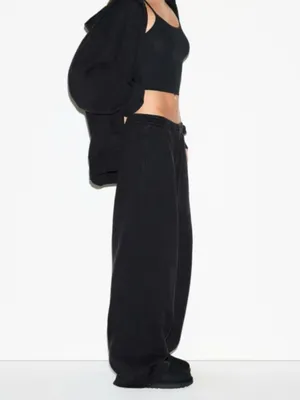Skims (Gar) Boyfriend Fleece Baggy Sweatpant | Color WASHED ONYX | Size XS thumbnail 2