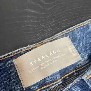 Everlane The Curvy 90s Cheeky Straight Jean Organic‎ Cotton Blue 26 Regular thumbnail 4
