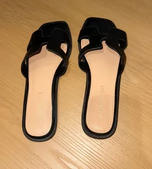 Madden Girl Sandals Black Leather Platform thumbnail 1
