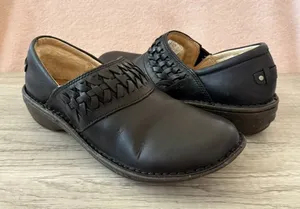 UGG Anila Black Leather Braided Woven Shearling Slip On Clog SN 1005427 7 $120 thumbnail 1