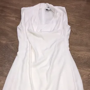 Cabi size 0 dressy sleeveless top thumbnail 1