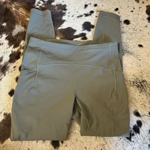 LULULEMON‎ Swift Speed High-Rise Tight Size 10 thumbnail 3