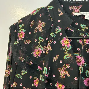 Rebecca Minkoff Devy Black/Pink Floral Ruffle Bell Sleeve Blouse Size Small thumbnail 7