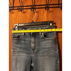 American Eagle Jeans Women 00 Mom Jean Hi-Rise Distressed Whiskered Denim Pants thumbnail 4
