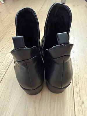 Wild Diva V cutout ankle booties thumbnail 5