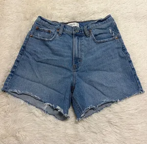 Abercrombie & Fitch The Dad Short High Rise thumbnail 1