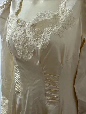 1940s ruched front wedding dress thumbnail 3