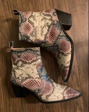 (K) Zara faux snake skin boots thumbnail 1