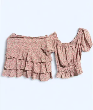 Floral skirt and cropped top with ruffles thumbnail 2