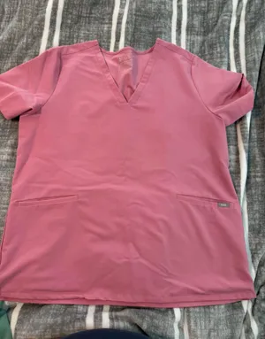 FIGS Scrub Top thumbnail 1