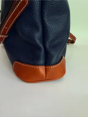 Dooney and Bourke Pebble Grain Crossbody Bag 2010s Midnight Blue Leather R264 thumbnail 5