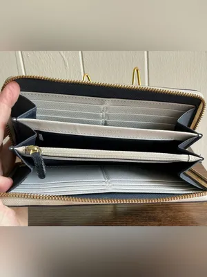 Rare two-tone Coach accordion zip around chalk white navy blue Leather Wallet thumbnail 7