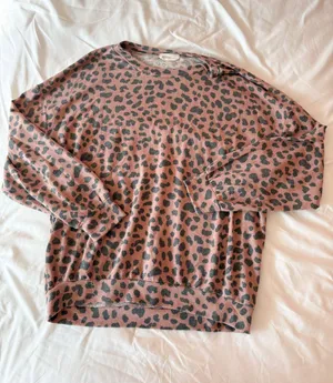 Millibon USA Cheetah Print Long Sleeve Top Size Small thumbnail 1
