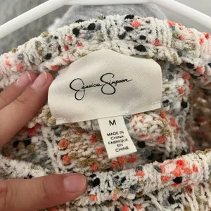 cropped sweater thumbnail 3