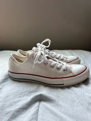 White Low-Rise Converse thumbnail 3