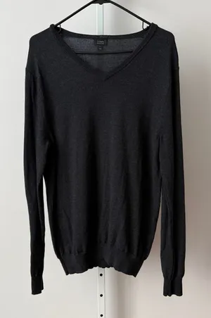 J.Crew‎ L Grey Sweater Slim Fit Merino Wool Minimalist Preppy Classic thumbnail 1