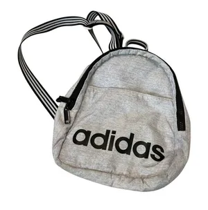 adult unisex small Adidas casual backpack BT 2987 thumbnail 1