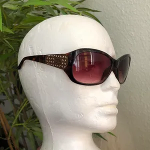 2000s Y2K Baddie Brown frame sunglasses ombre lens gold lattice handle Streetwear, boho, western, girlie thumbnail 3