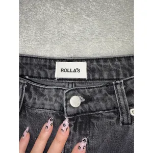 Rollas Jeans Womens 28 Black Denim Original High Rise Straight Distressed thumbnail 4