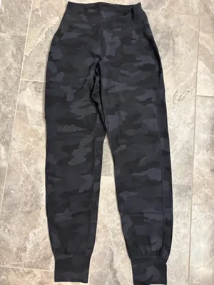 Lululemon Align Joggers thumbnail 4