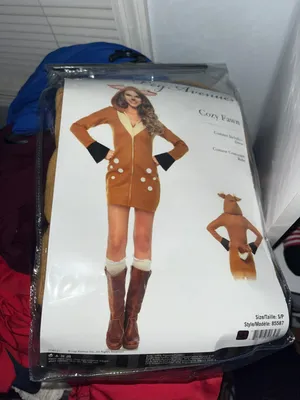 Halloween Costume thumbnail 5