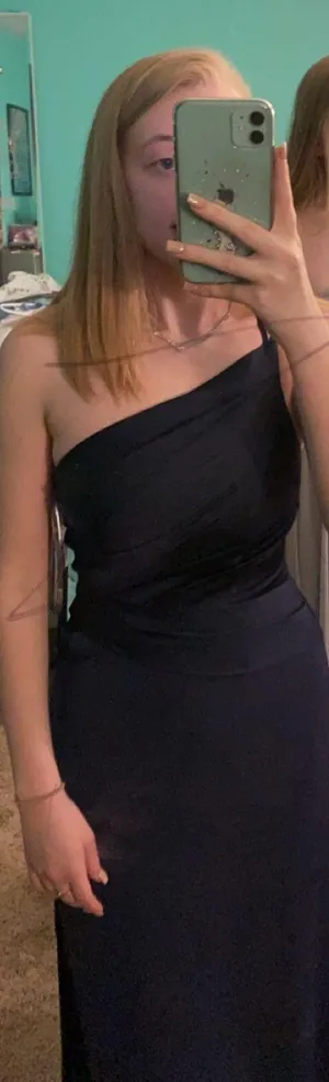 Vera Wang Bridesmaid Dress thumbnail 1