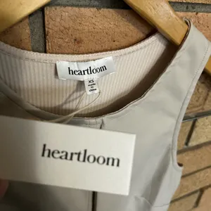 NWT Heartloom Taupe Tan Faux Leather Sleeveless Tank Top Crop Women's Size XS thumbnail 2