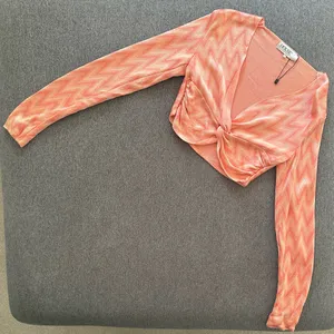 House of CB Bertille ZigZag Peach Long Sleeve Crop Top Small thumbnail 5