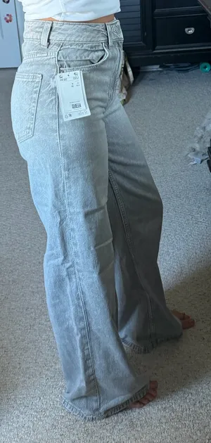 H&M Grey Jeans thumbnail 2