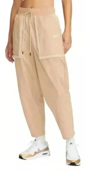 Nike Women’s Essential Woven Loose High Rise Curve Pants Shearling Pockets‎ Med thumbnail 1