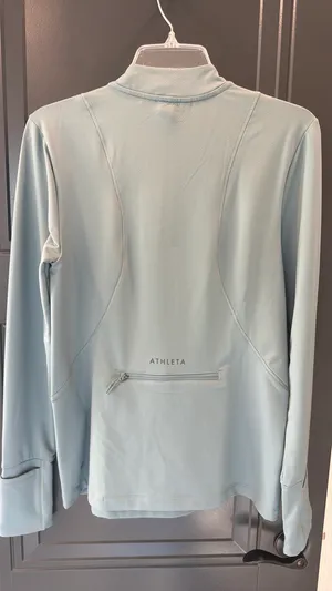 Athleta Women’s Top Long Sleeve thumbnail 3
