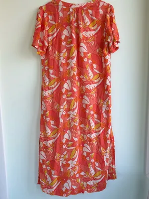 C&C California Coral Floral Button-Front Midi Dress small thumbnail 2