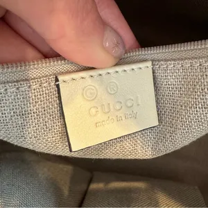 Gucci Microguccissima Logo Leather Tote - Beige thumbnail 3