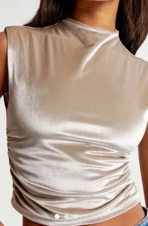 Abercrombie & Fitch Velvet Top thumbnail 2