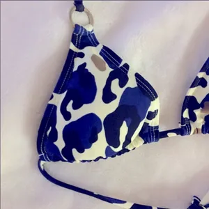 ✨ old navy leopard print navy triangle bikini✨ thumbnail 3