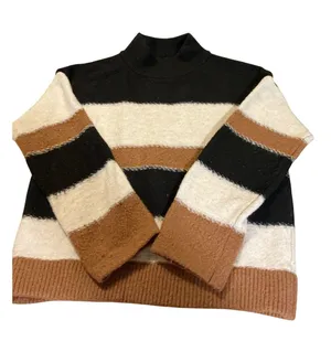 Universal Threads women’s mock-neck (or turtleneck) knit pullover sweater featuring wide color-block/striped horizontal panels in black, off-white/cream, and rust brown. thumbnail 1