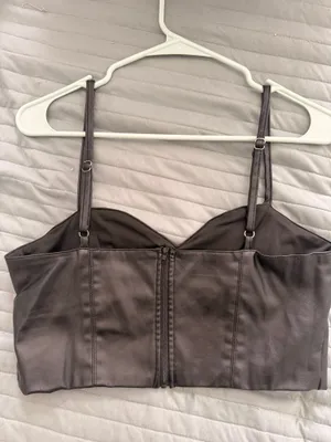 Crop top  thumbnail 3