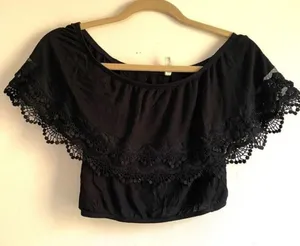 EMMA AND SAM Crop Top‎ thumbnail 1