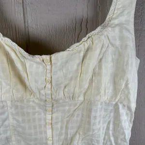 Hollister Tank Top Size XL Butter Yellow Cotton Lace Trim Button Front Coquette thumbnail 2