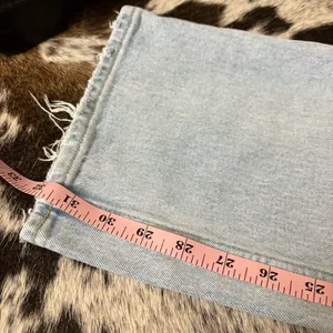 ABERCROMBIE & FITCH The 90’s Straight Low Rise Jeans Light Wash Size 10/30‎ Long thumbnail 6