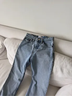 Zara Light Wash Jeans thumbnail 7