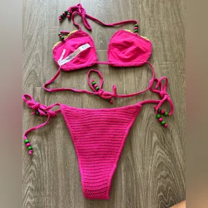 Urban‎ Outfitters Out From Under Strawberry Crochet Bikini New M thumbnail 10