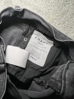 Le Skinny de Jeanna | Size 26 | Black Denim I Revolve Brand thumbnail 5