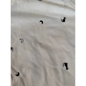 Old Navy Women's Everyday V Neck Cat Moon White Short Sleeve‎ Tee Size XL thumbnail 6
