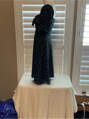 Boohoo Black Floral Puff-Sleeve Midi Dress thumbnail 4