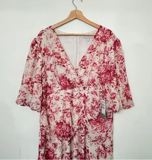 Chelsea28 Forget Me Not Floral Print Puff Sleeve Midi Dress in Beige and Pink thumbnail 7